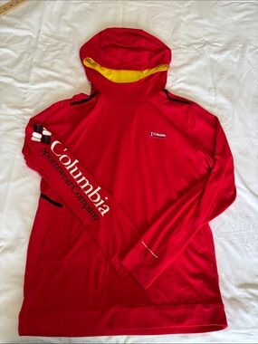 Columbia Men’s Red Long-Sleeve Hooded Performance shirt with Mickey Mouse